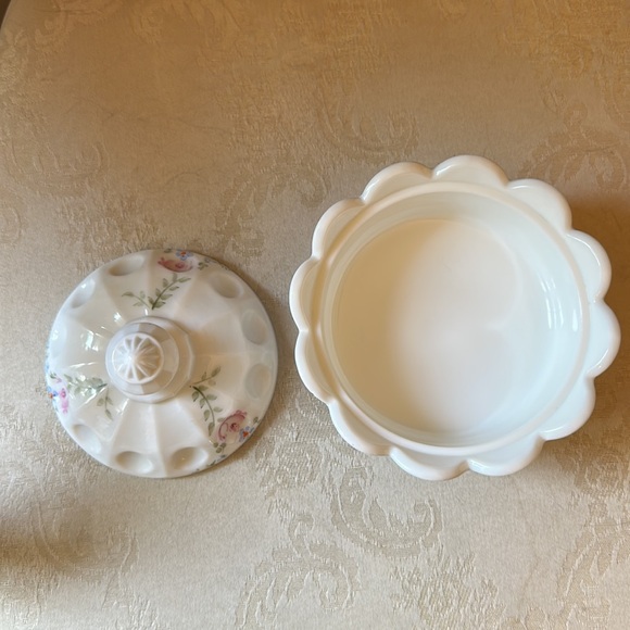 Vintage Westmoreland Coin Dot milk glass candy jar, sugar dish hand painted - Picture 5 of 10